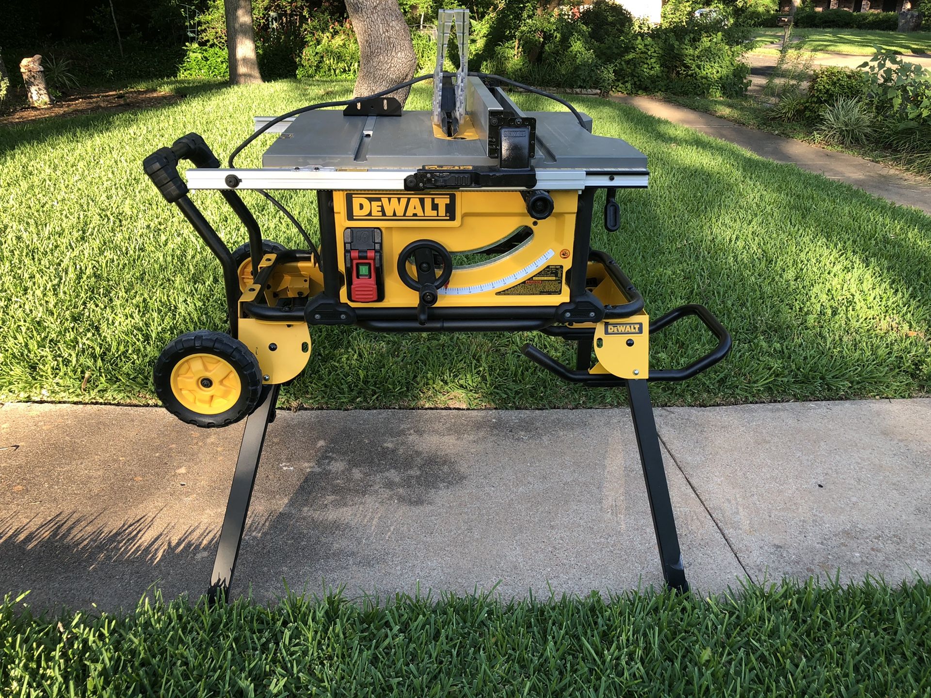 Dewalt table saw DWE7491RS