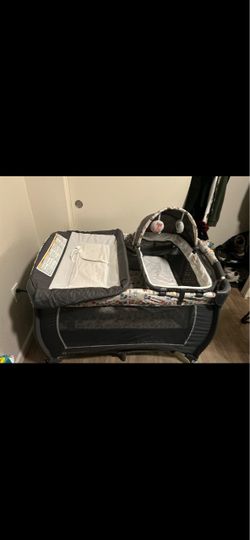 Pack N Play Playard with Bassinet