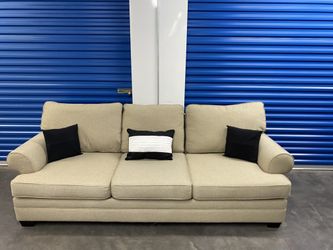 Beautiful Comfortable Couch (free delivery)