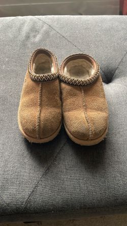 Girl Uggs