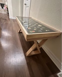 Coin coffee table