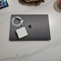 Macbook Pro 9 Mint Condition