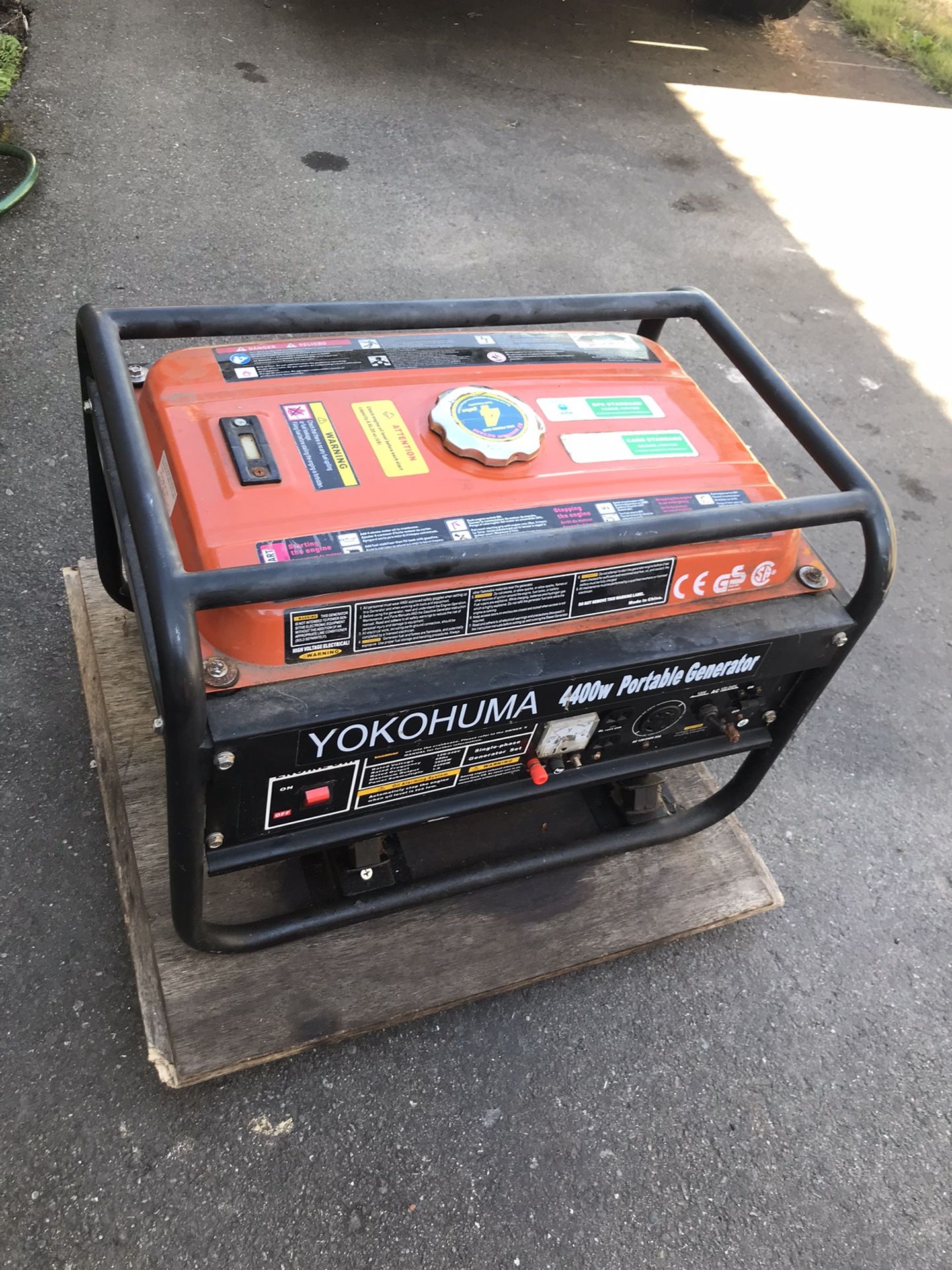 YoKOHUMA Gas GENERATOR 4400 Watt Portable