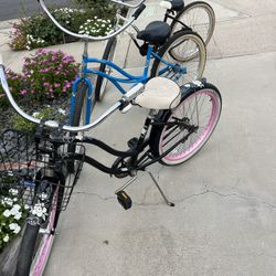 3 Women’s Cruisers  Bikes 