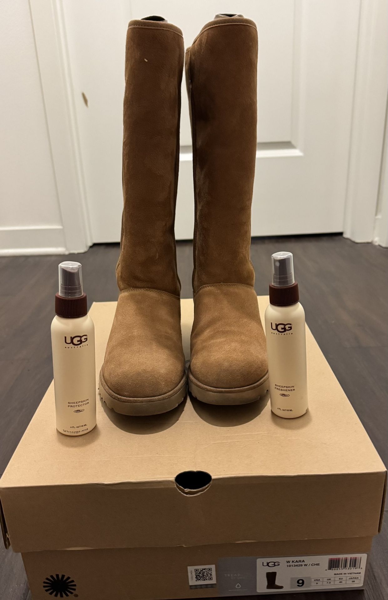 Ugg Tall Boot - Tan Suede