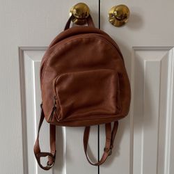 Universal Thread Backpack