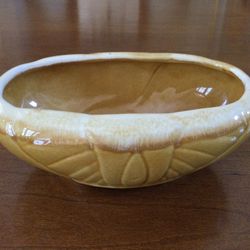 VINTAGE GOLD POTTERY PLANTER