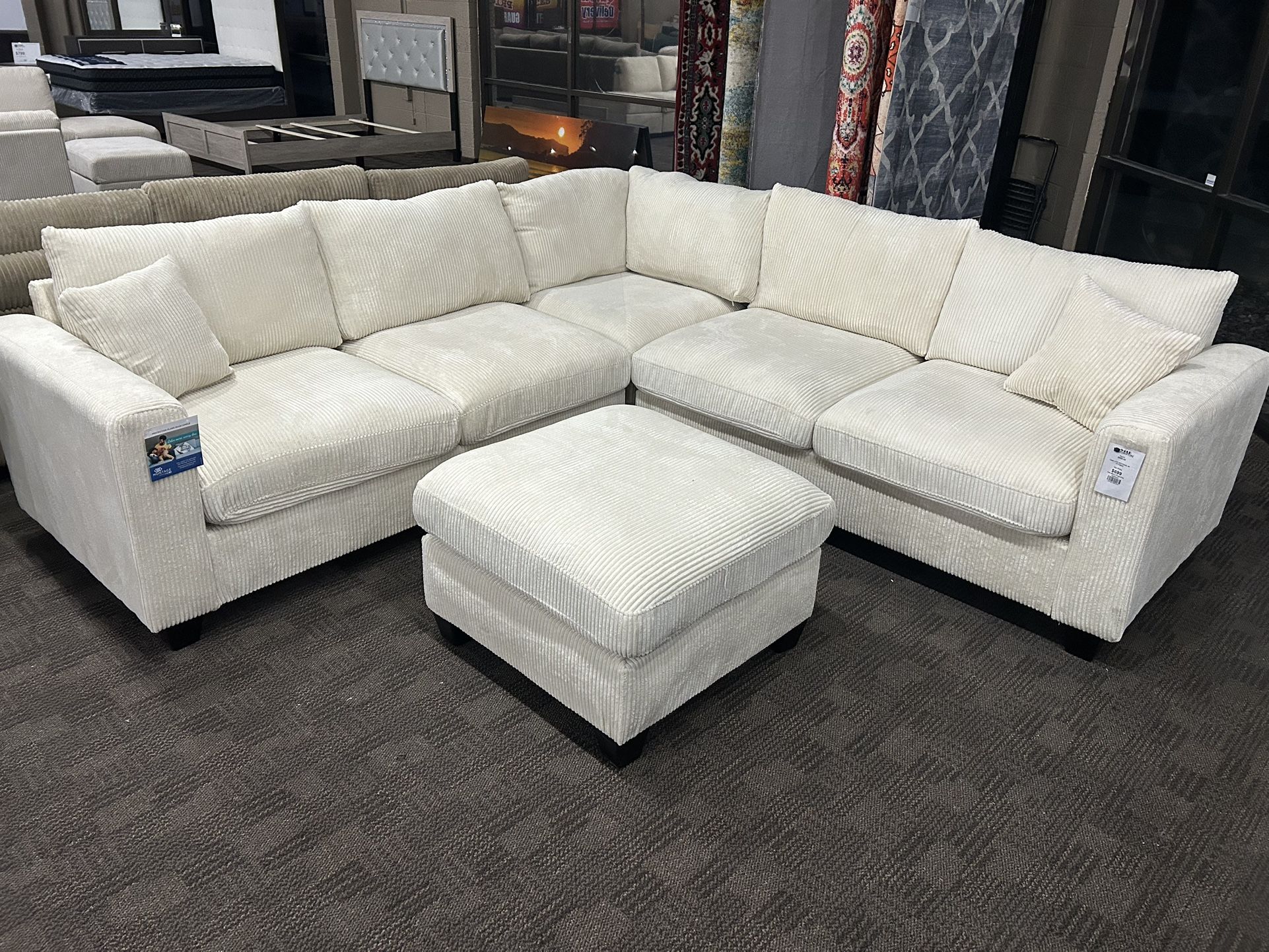 Cream L Shaped Comfy Sectional Couch W/ Ottoman