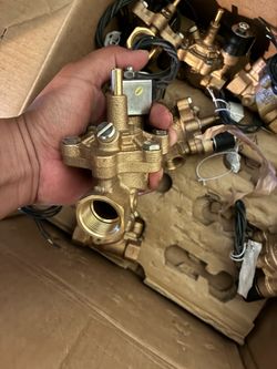 Brass superior valve 3/4