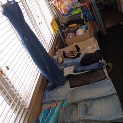 Clothes For Sale 💲 please Read The Description 😊