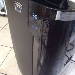 Linguini Delonghi 3 In 1 Portable Air Conditioner,Dehumidifier And Fan 14,000 BTU Works Great 