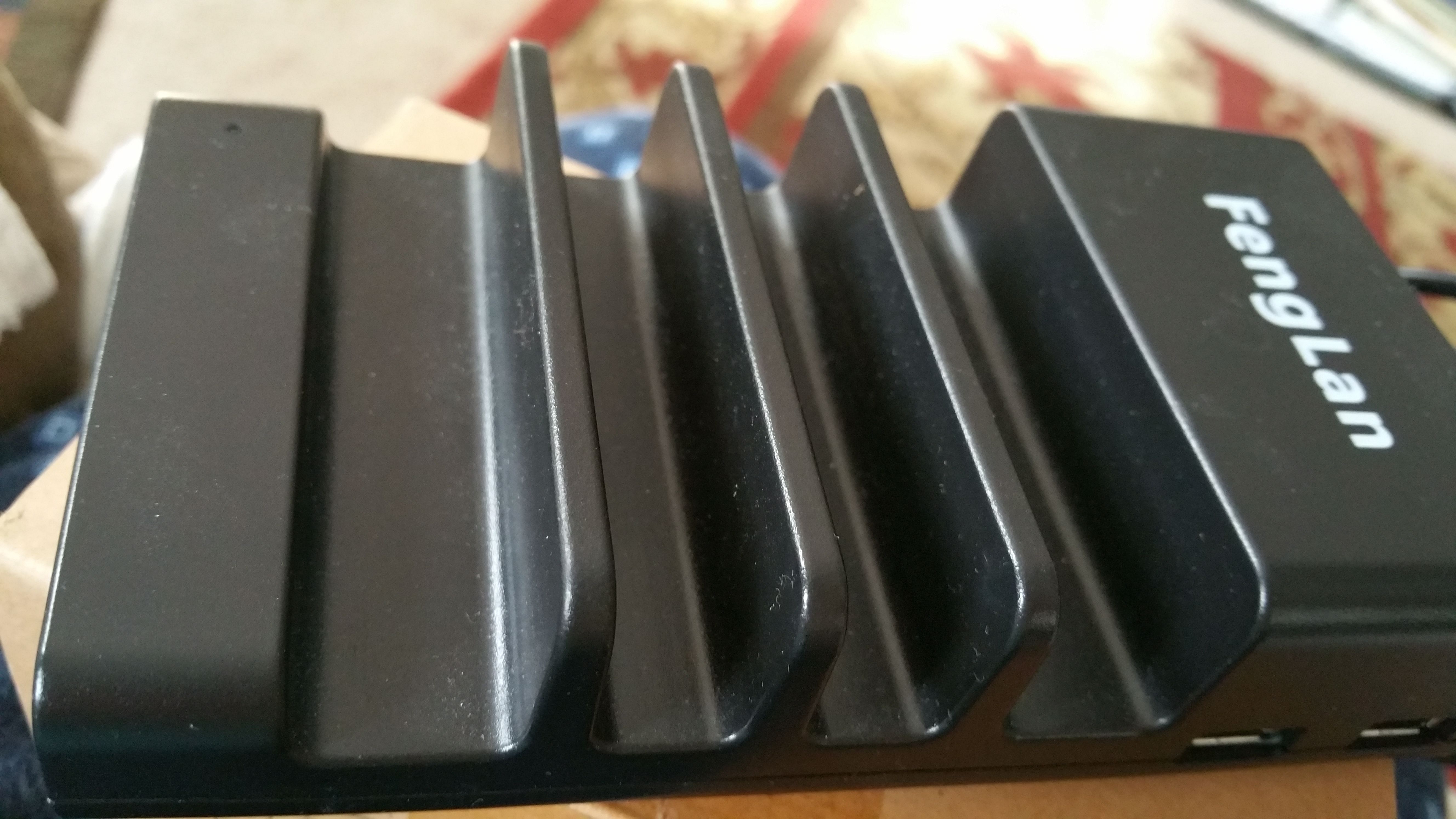 4-port charger