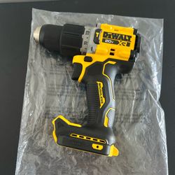 NEW Dewalt 2-Speed XR Hammer Drill with ANTI-ROTATION system (TOOL-ONLY)  Model DCD806  20-Volt