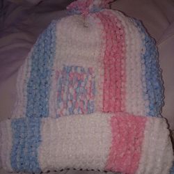 Crocheted and knitted custom products