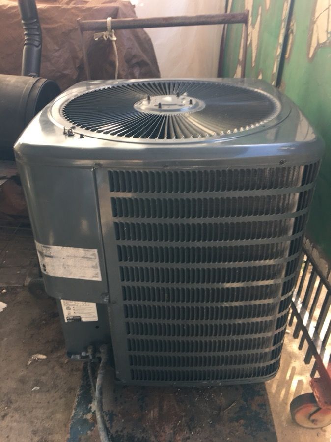 AC unit and condenser