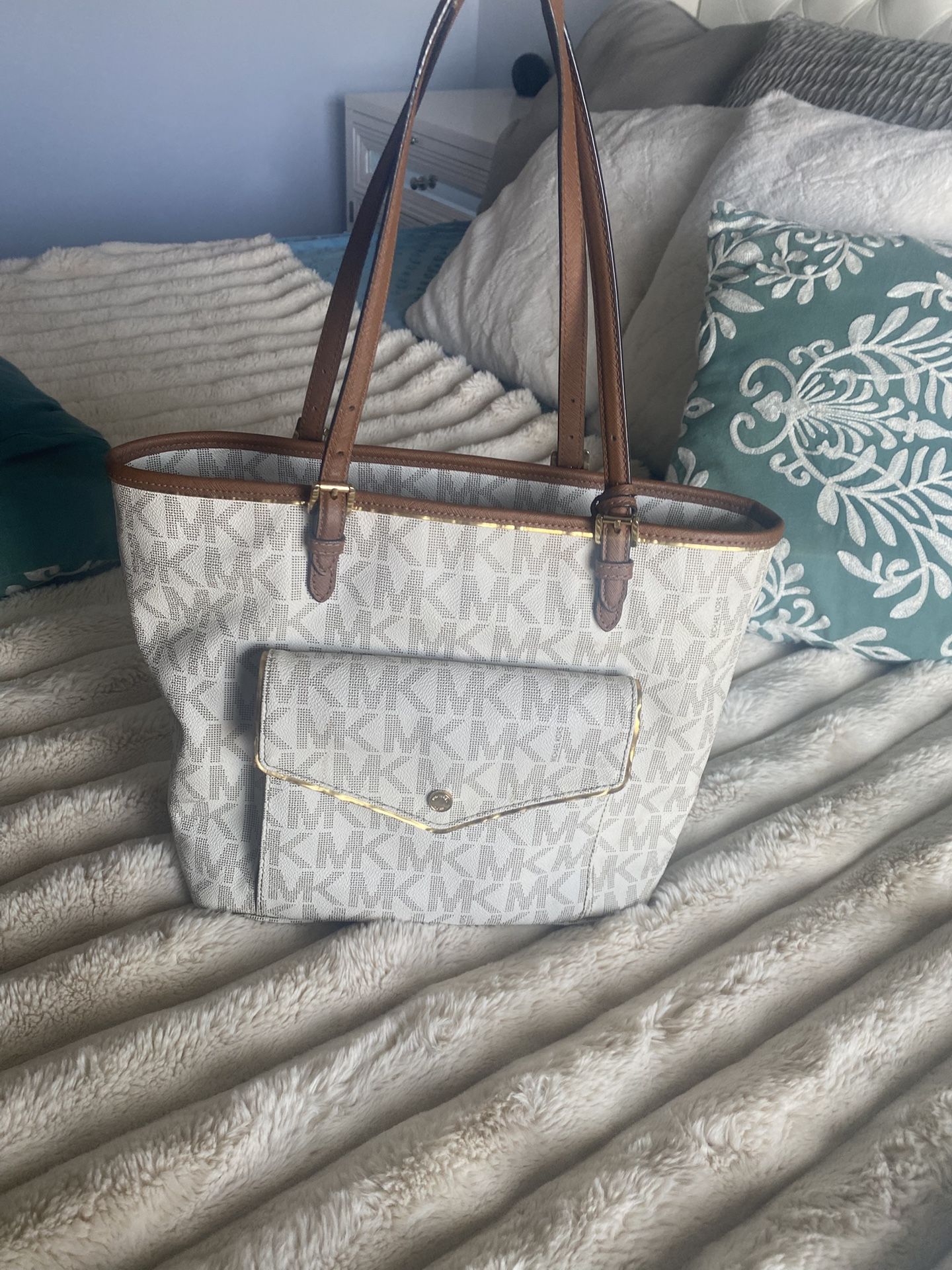 MICHAEL KORS BAG