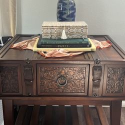 Signature Design by Ashley® McKenna Dark Brown End Table