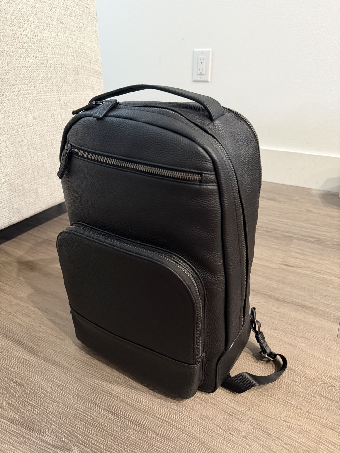 BRAND NEW Premium Leather Backpack