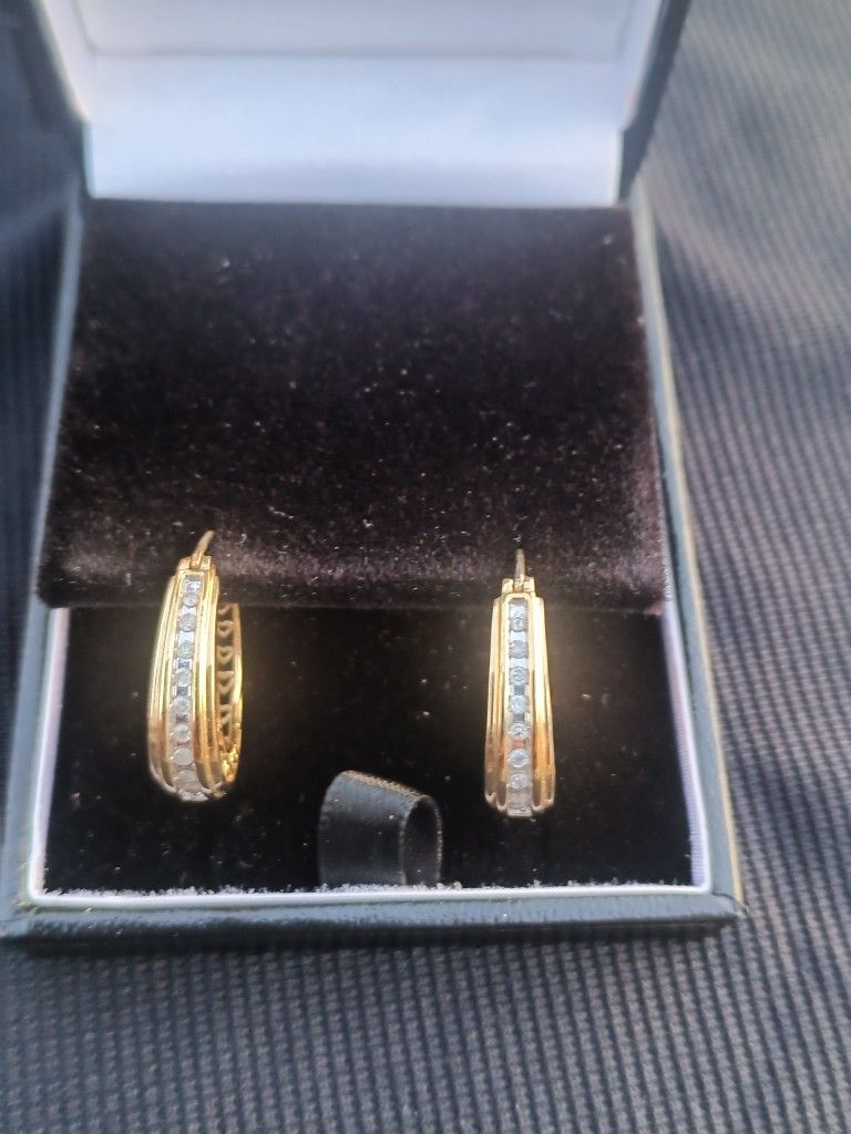 Gold Diamond Earrings 