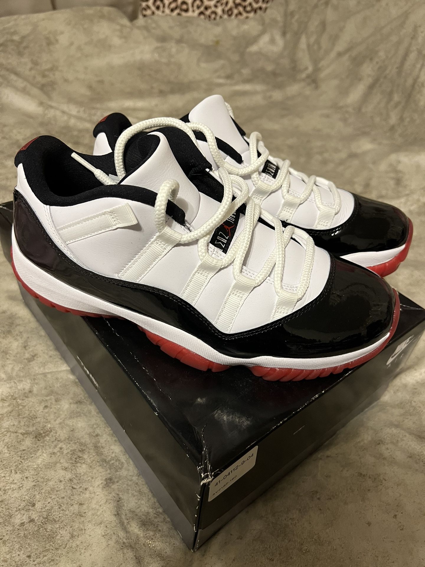 Air Jordan 11 Retro Low Concord - Bred