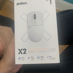 Pulsar X2 V3 white gaming Mouse 
