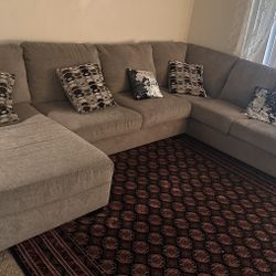 Large Size Couch For 7 Persons 