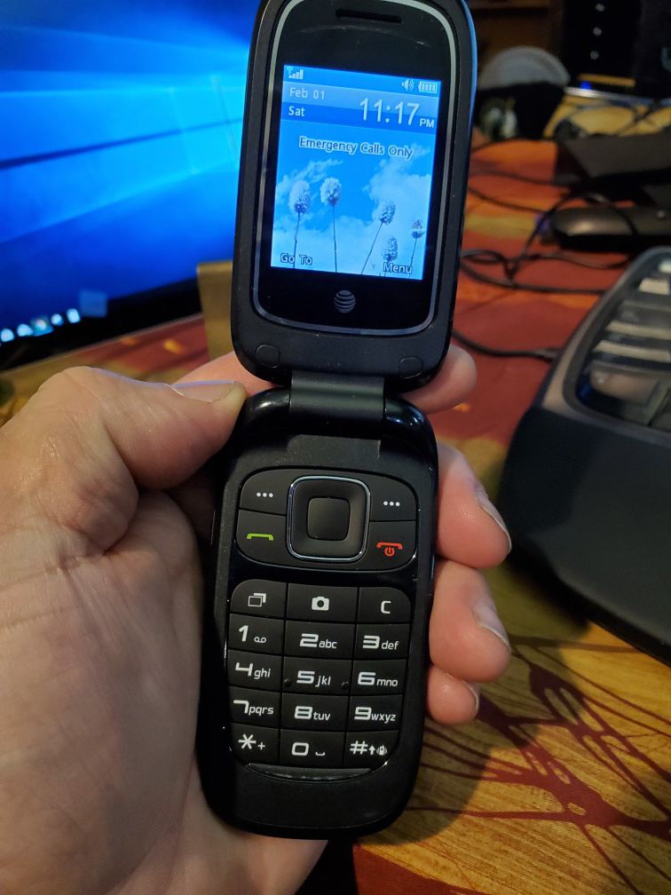ZTE Z222 Flip Phone With Camera AT&T
