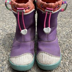 KEEN Rain Boots Child Size 13