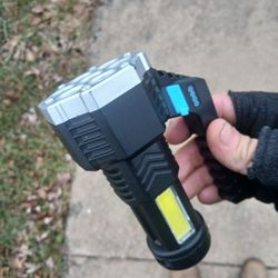 Recharable Flashlight 