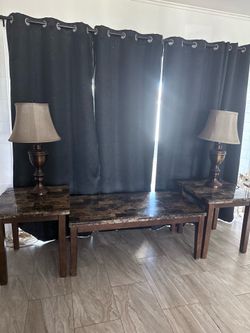 Coffee table set with lamps