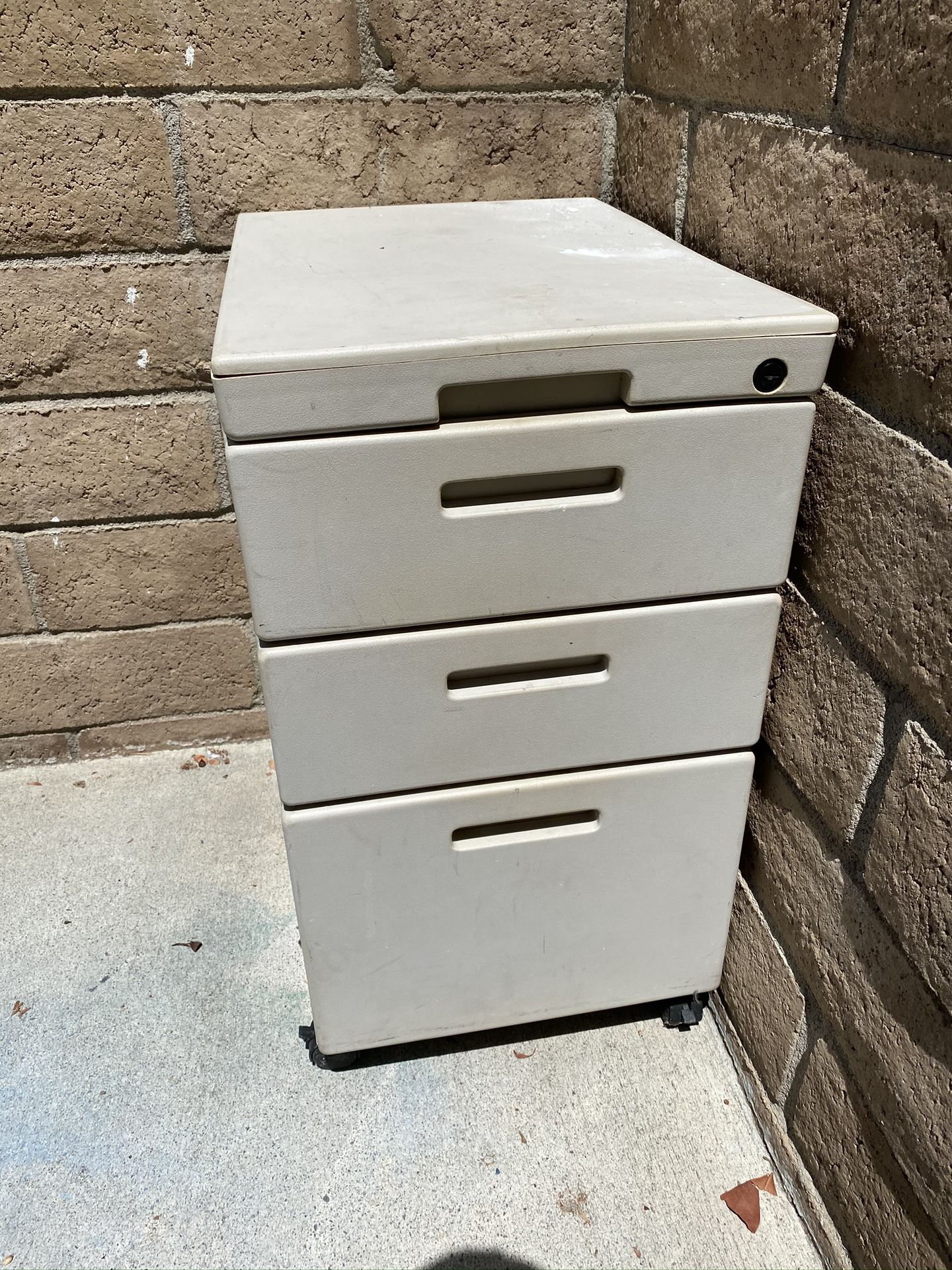 File cabinet
