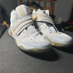 Kyrie 2s Size 13