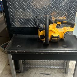 Lightly Used DeWalt DCCS620 12” Chainsaw