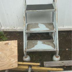 Small Sternly Ladder