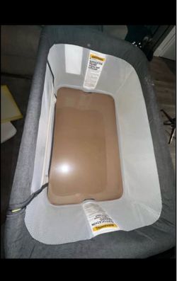 Baby Bassinet / Bedside Sleeper – Excellent Condition