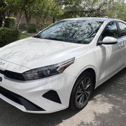 2023 Kia Forte **Clean Title **