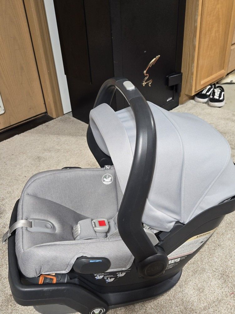 Uppa Baby Mesa V2