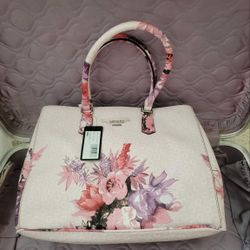 New With Tags Guess Blush Floral Handbag Tote Purse 