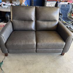 Power Reclining Love Seat