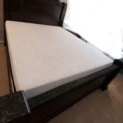 Ashley Furniture Queen Bedroom Set Good Condition