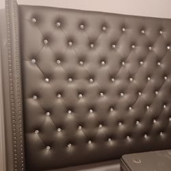 Queen Bed Set