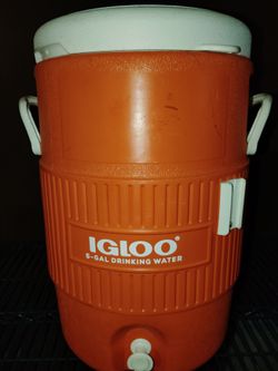 Igloo 5 gallon water cooler