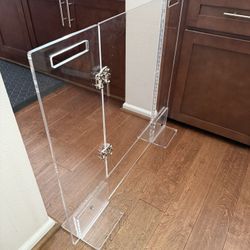 Hiddin Panel Gate with Door For Pet Modern