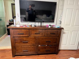 7 drawer Dresser for bedroom