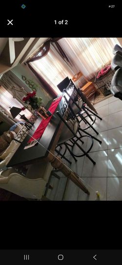 Kitchen Hightop table