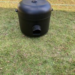 Kitty Tube Insulated Cat House 