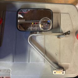 Sideview mirror for a pick up
