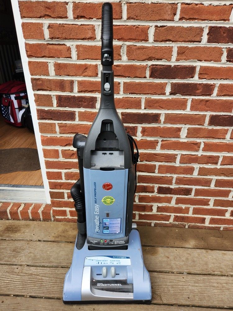 Self propelled 2024 vacuum cleaner