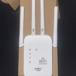 AC1200 WiFi Extender Dual Band (2.4GHz & 5GHz) – Brand New 