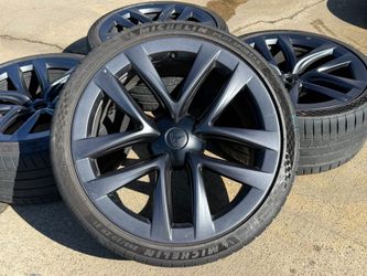 FREE DELIVERY 4 OEM 2024 21” TESLA MODEL S PLAID ARACHNID WHEELS MICHELIN TPMS 80%